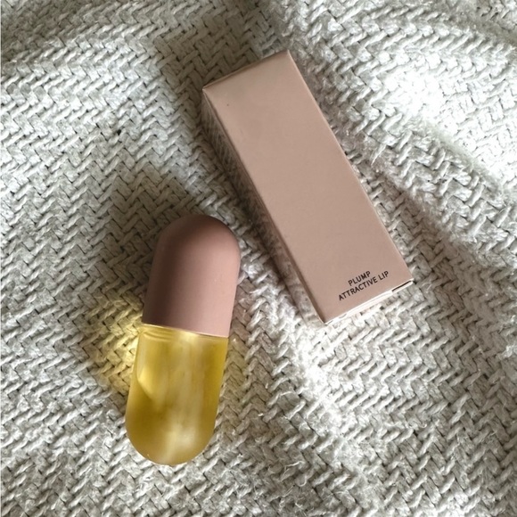 BEST SELLING MINI PILL lip plumper single pill tube - Picture 2 of 4